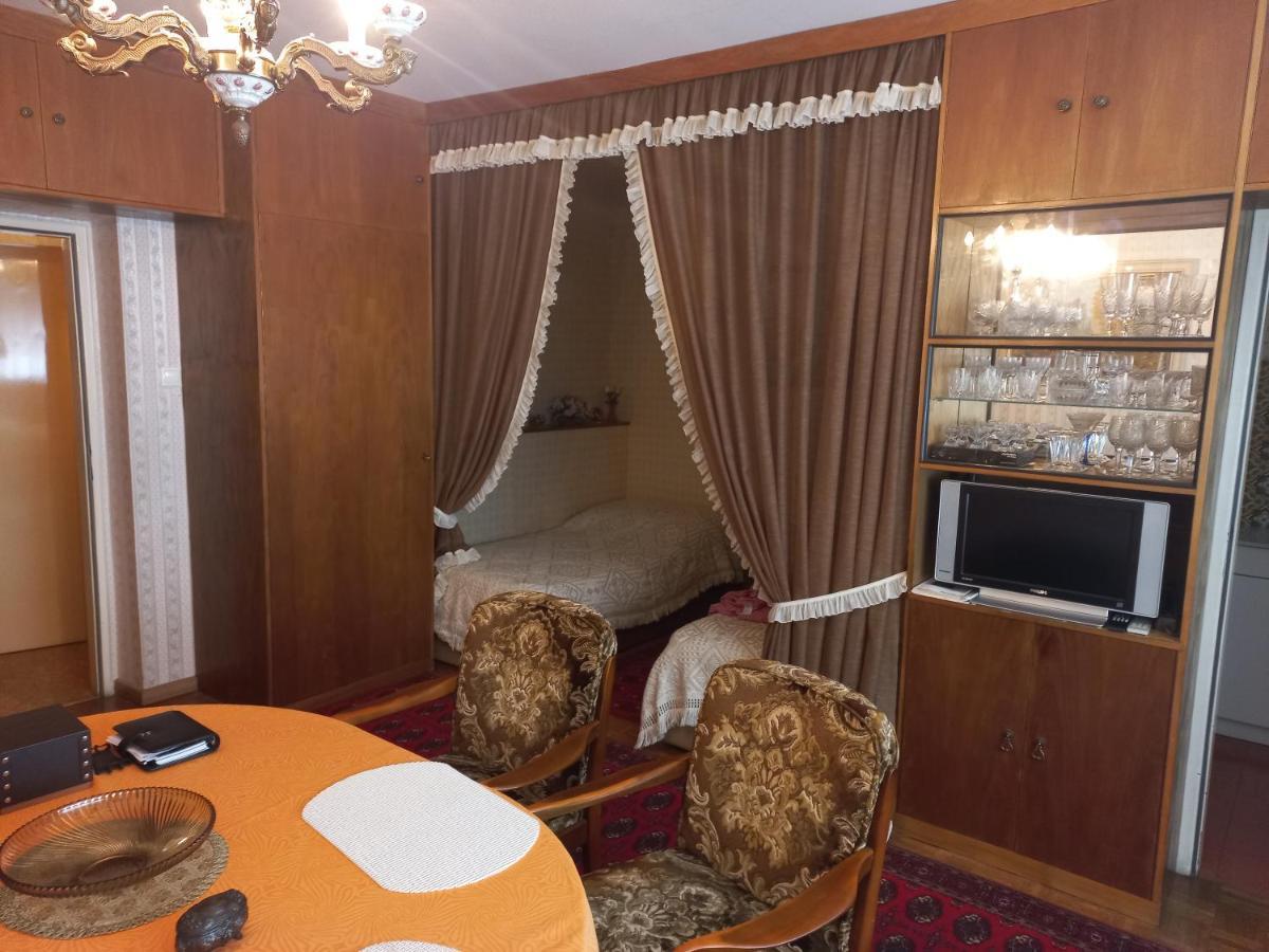 Ferienwohnung ,,Wohnen Wie Zu Grossmutter'S Zeiten'' Vienna Esterno foto